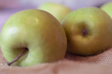 apples in the morning 