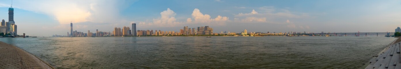 Obraz premium Wuhan city skyline scenery in summer, Hubei, China