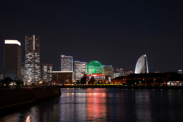 Fototapeta na wymiar 横浜　夜景　みなとみらい　2020年8月