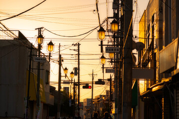 【埼玉県 蕨市】夕暮れ時の商店街