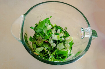 Ingredients For Juice In Blender Jar