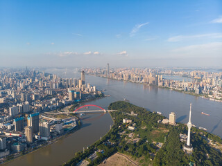 Fototapeta premium Summer city skyline scenery of Wuhan, Hubei, China
