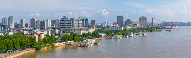 Fototapeta premium Summer city skyline scenery of Wuhan, Hubei, China