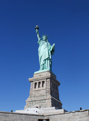Fototapeta na wymiar Statue Of Liberty taken on a cold February morning