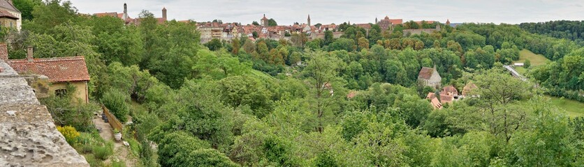 Rothenburg - Blick von der Burggasse in das Taubertal