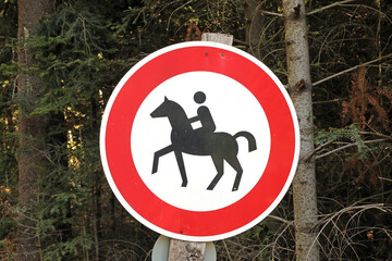 Reiten verboten