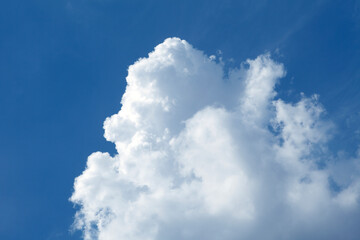 Obraz premium Blue sky with cloud