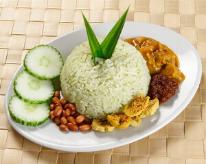 vegetarian food -rice and noodle.