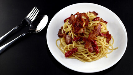 Spaghetti Bacon Dried Chili