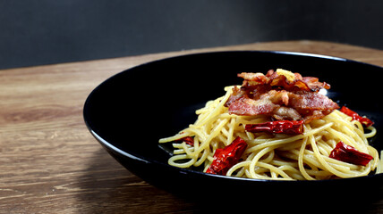 Spaghetti Bacon Dried Chili