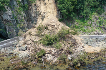 災害　土砂崩れ