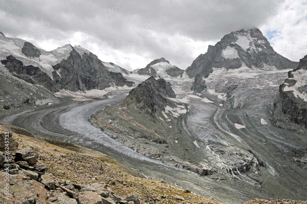 Wall mural upper zinal glacier and dent blanche seen from the cabane du grand mountet.