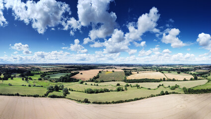 Naklejka premium above the countryside in oxfordshire