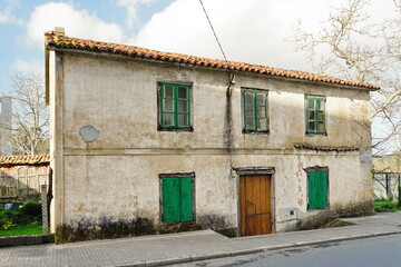 Fototapeta na wymiar Traditional style architecture in the municipality of Carral