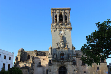 Fototapeta na wymiar Church of Arcos de la Frontera, town of Cádiz (Andalucia, Spain)