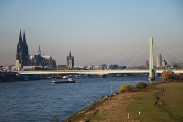 Fototapeta premium Severins bridge in Cologne in autumn, Germany