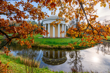 Fototapeta na wymiar Temple of Friendship in autumn in Pavlovsky park, Pavlovsk, Saint Petersburg, Russia