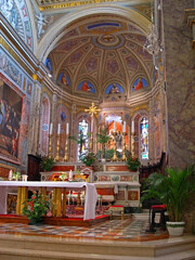 Obraz premium Italy, Marche, Tolentino, Saint Nicolas Basilica altar.