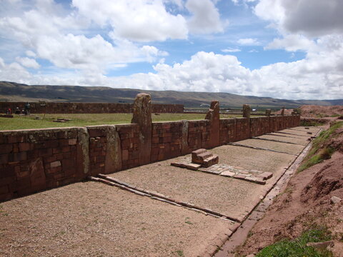 รูปภาพTiwanaku – เลือกดูภาพถ่ายสต็อก เวกเตอร์ และวิ…