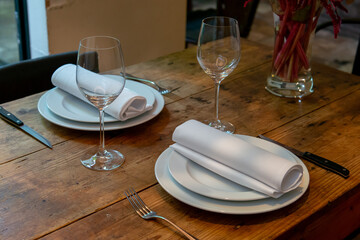 レストラン　テーブルセッティング