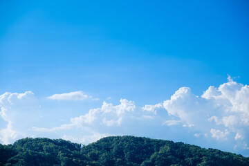 写真素材】 真夏の青空と太陽 背景素材 8月 コピースペース Wall Mural