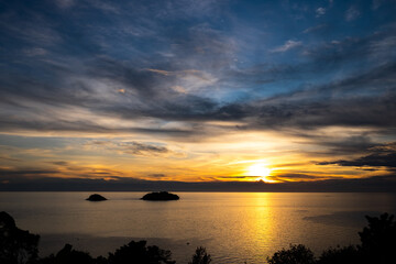 Obraz premium Sunset over the Gulf of Thailand Sea . Landscape in Koh Chang island , Thailand.