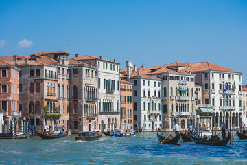 Fototapeta na wymiar Case sul Canal Grande di Venezia