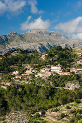 Fototapeta na wymiar Mola de S Esclop y pueblo de Galilea, Sierra de Tramuntana,Mallorca, Islas Baleares,Spain