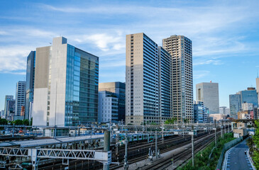 Obraz premium 【東京都】田町駅より線路と高層ビル【2020】
