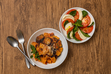 イタリアンパスタ　Italian pasta with simple tomato sauce