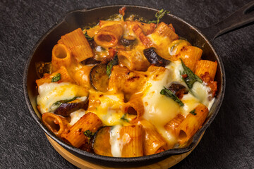 イタリアンパスタ　Italian pasta with simple tomato sauce