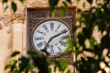 Fototapeta na wymiar reloj de Figuera en la fachada del ayuntamiento-fabricado por Collin en 1863-, plaza de Cort, Palma, mallorca, islas baleares, Spain, europa