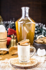 hot eggnog typical of Christmas, made at home all over the world, based on eggs and alcohol. called eggnog, Auld Man's milk, milk and pisco, momo cola, coquito or Crème de Vie or Eierlikör