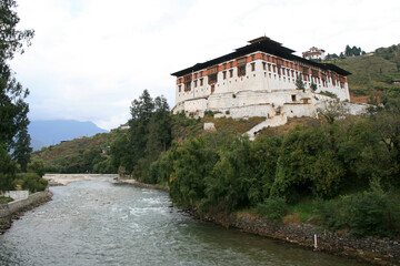 Fototapeta na wymiar fortress (rinpung dzong) in paro (bhutan)