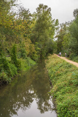 Obraz premium weg an der isenach