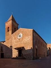 Kirche in der Altstadt von Certaldo in der Toskana in Italien 