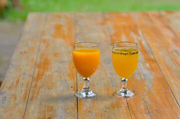 orange juice and passion fruit juice