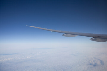 飛行機から見た空