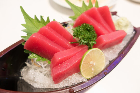 Akami (tuna) sashimi