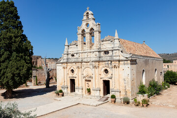 Fototapeta na wymiar The historic monastery church in the famous Arkadi Monastery on the island of Crete