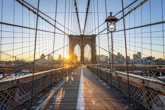 Brooklyn Bridge at sunrise, New York City, USA