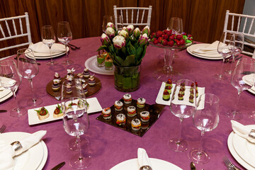 Catering, server tables for bonquet