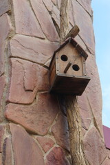 Beautiful decor in the courtyard of the cottage