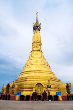 Zwekabin Pagode - Hpa-An Mynmar (verbessert)