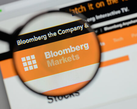 Bloomberg bilder – Bläddra bland 355 stockfoton, vektorer och videor ...