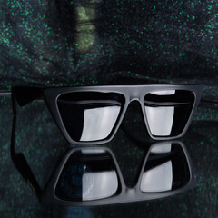 Gafas de sol glam nocturnas