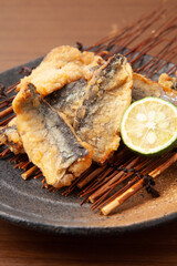 サンマの竜田揚げ