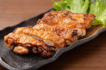 鳥もも肉の炙り焼き
