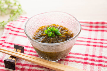 もずく酢　沖縄もずく