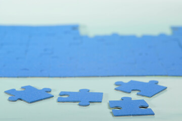 puzzles pieces